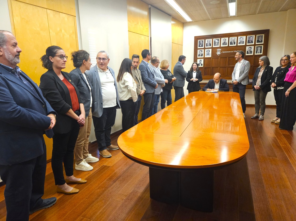 El Conseller de la Presidència, Albert Dalmau, visita l’Ajuntament de Vila-seca